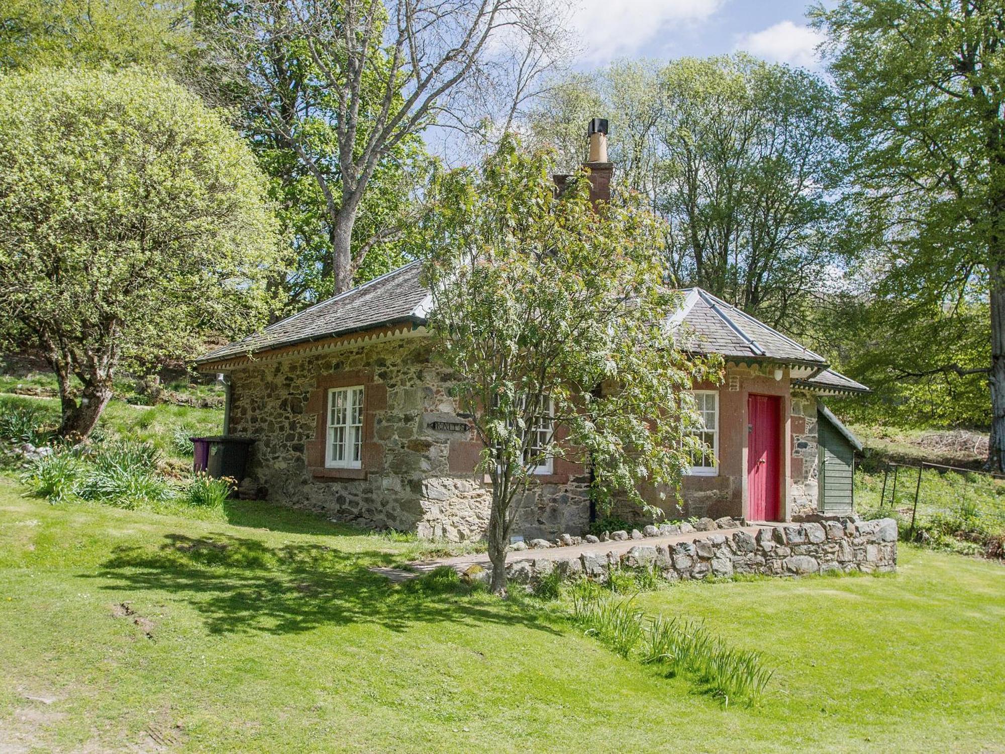 Katys Cottage Balnaboth Eksteriør bilde